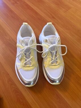 DKNY Sneakers - 8.5